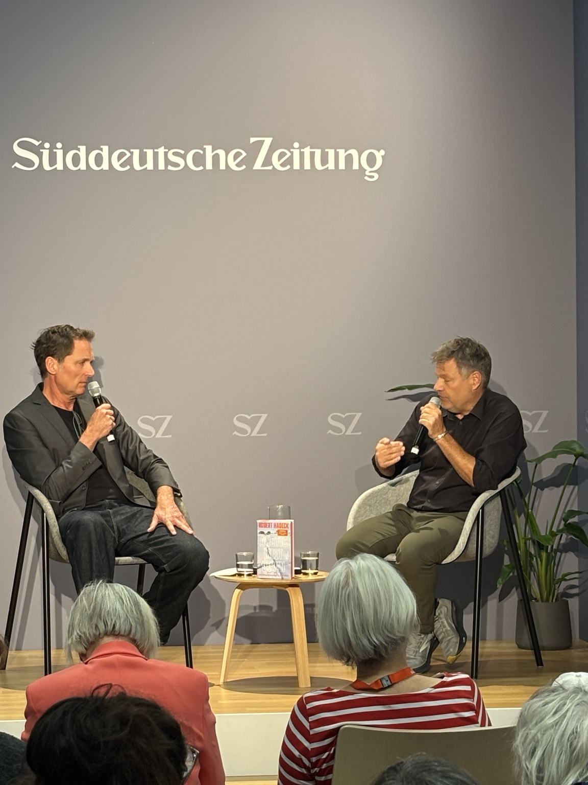 Gespräch auf der Bühne der Süddeutschen Zeitung mit Robert Habeck